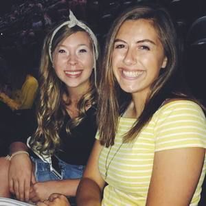 Meet your Posher, Emma